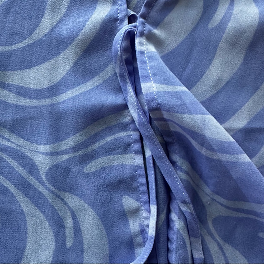 ASOS x MILLIE Retro Lavender Swirl sheer Blouse - Picture 4 of 14
